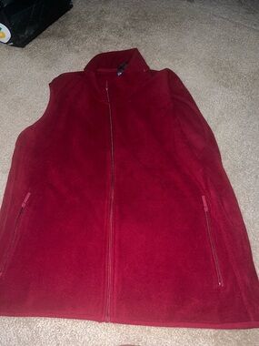 Men's Deep Red Zip-Front Fleece Vest